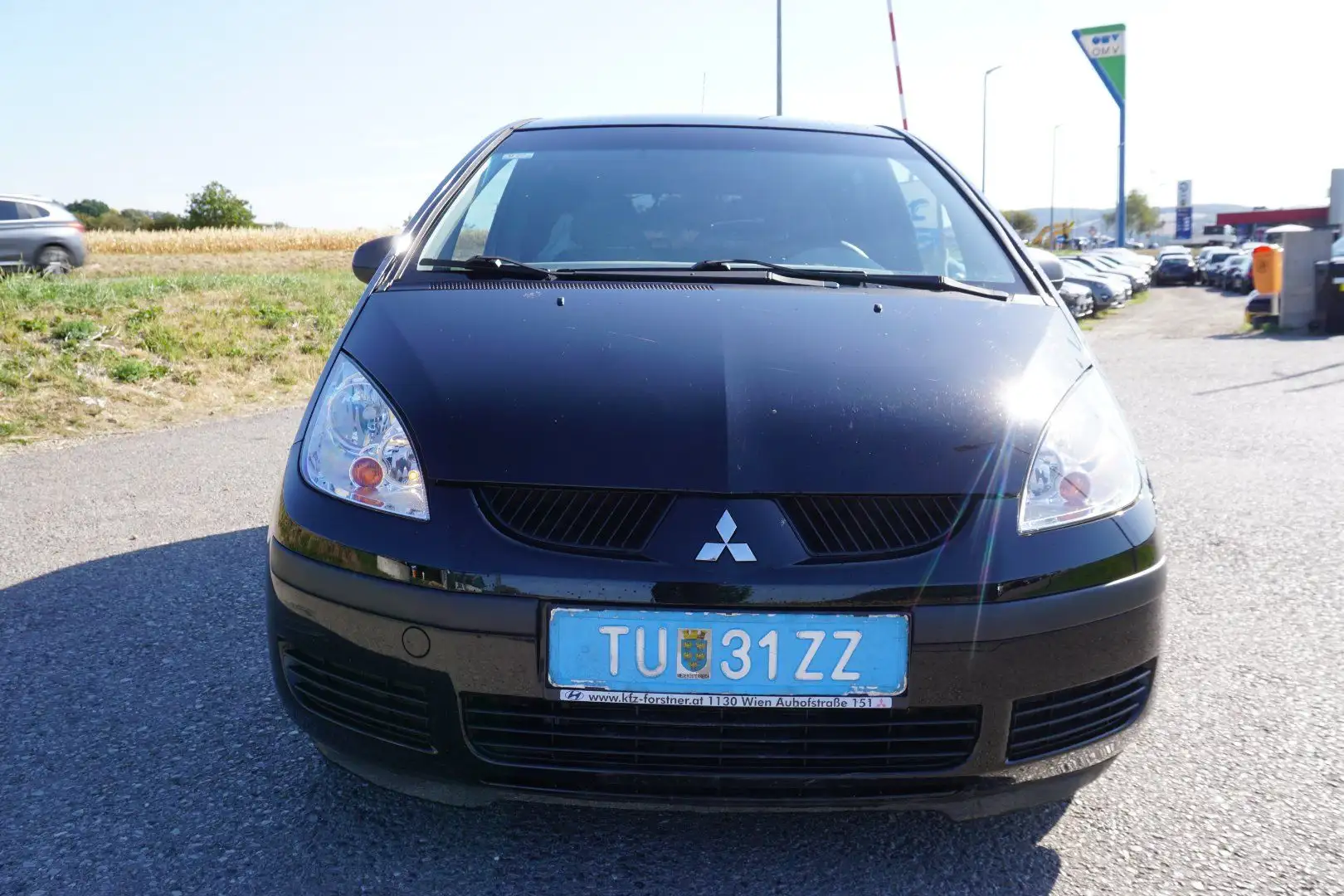 Mitsubishi Colt 1.1 Motion Schwarz - 1
