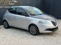 Lancia Ypsilon Ypsilon 0.9 TwinAir Platinum Gris - thumbnail 4