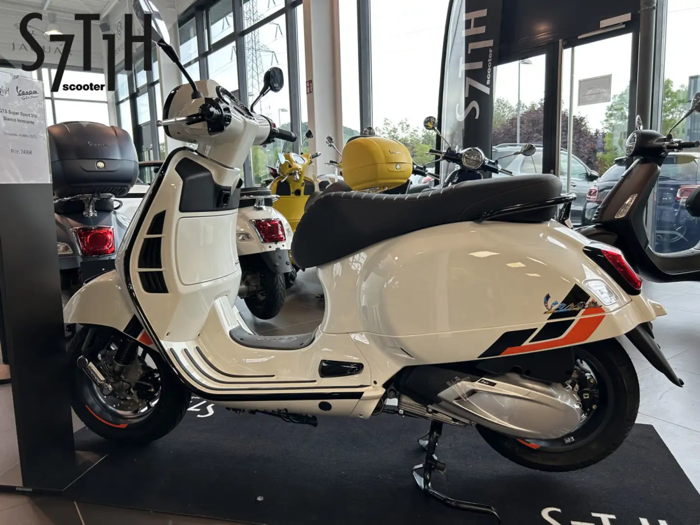 Vespa GTS Super Sport 125 Blanco - 2