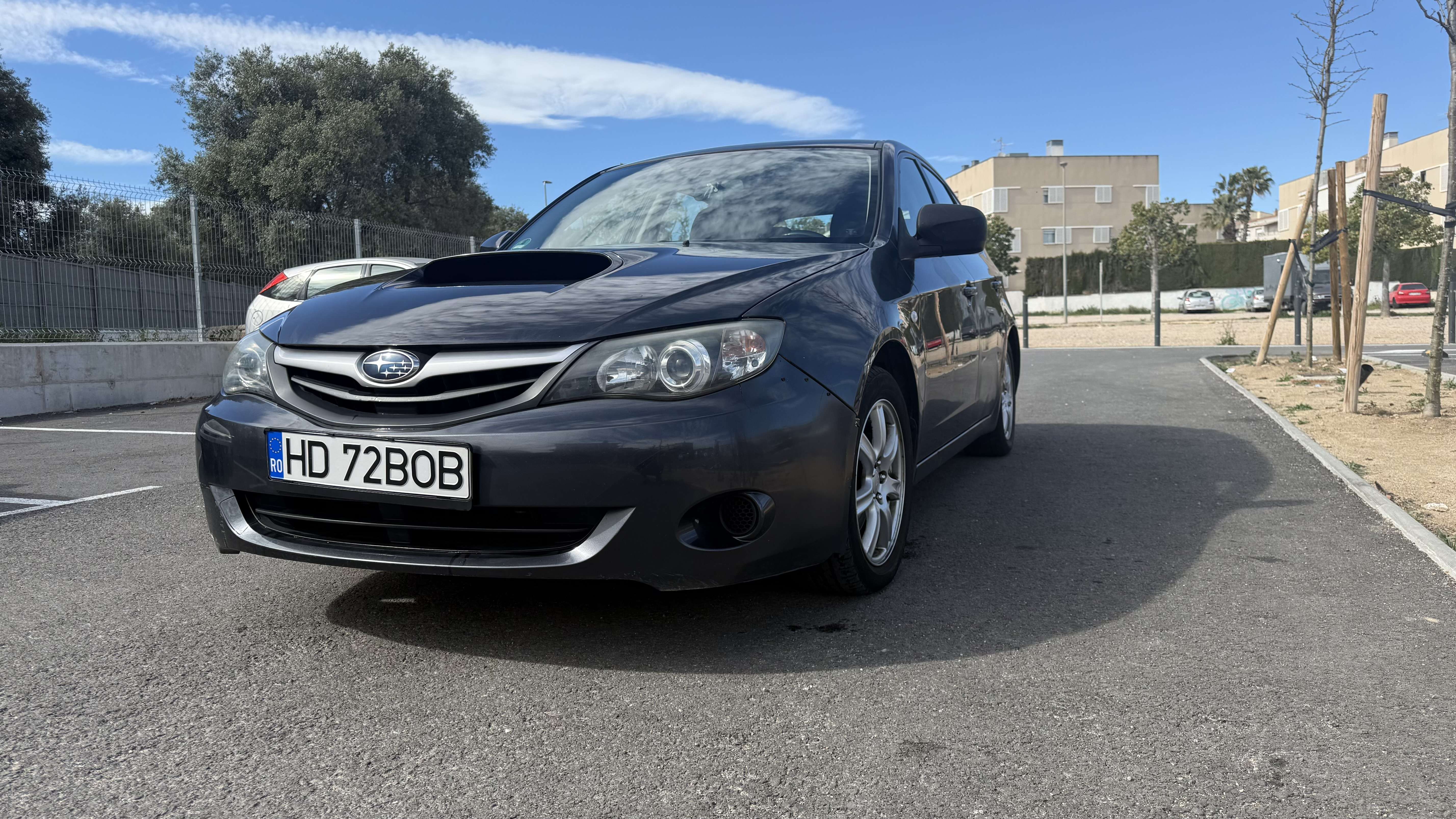 Subaru Impreza 2.0D - foto 1