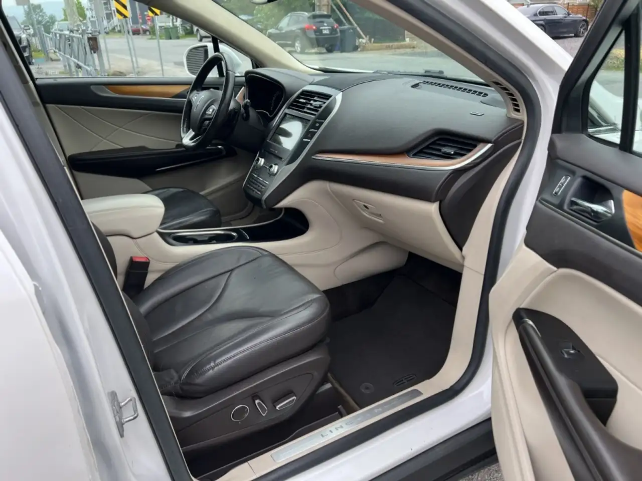 Lincoln MKC снимка Lincoln MKC
