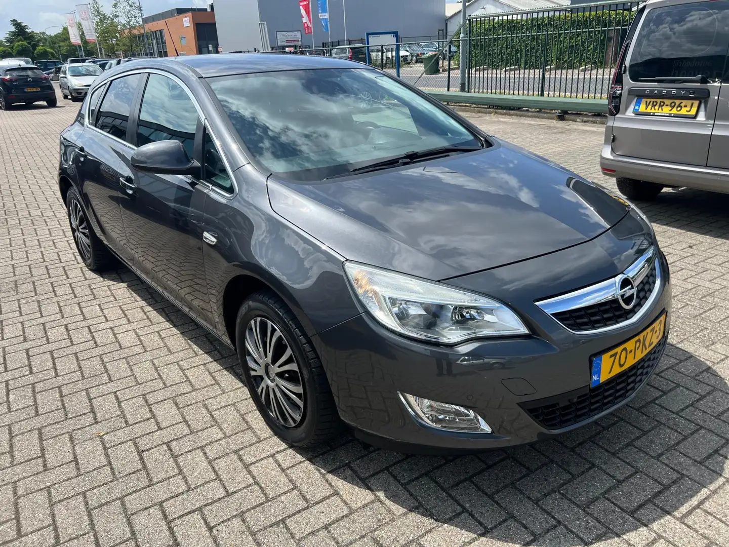 Opel Astra 1.6 Cosmo. AIRCO Grijs - 2