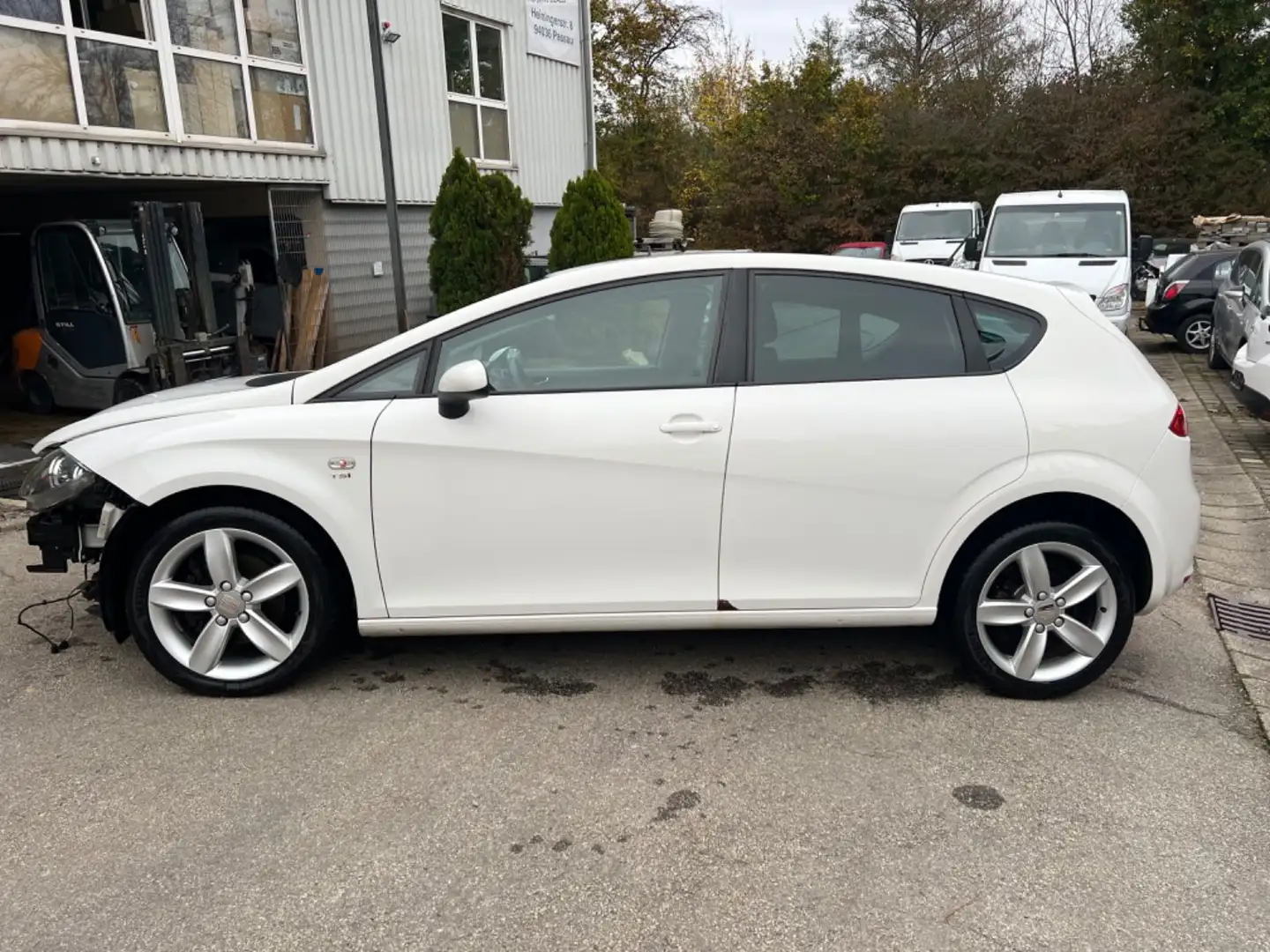 SEAT Leon 1.4 TSI 92 KW / 125 PS Stylance / Style - 1