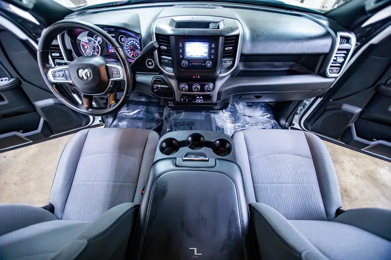 RAM 2500 снимка RAM 2500