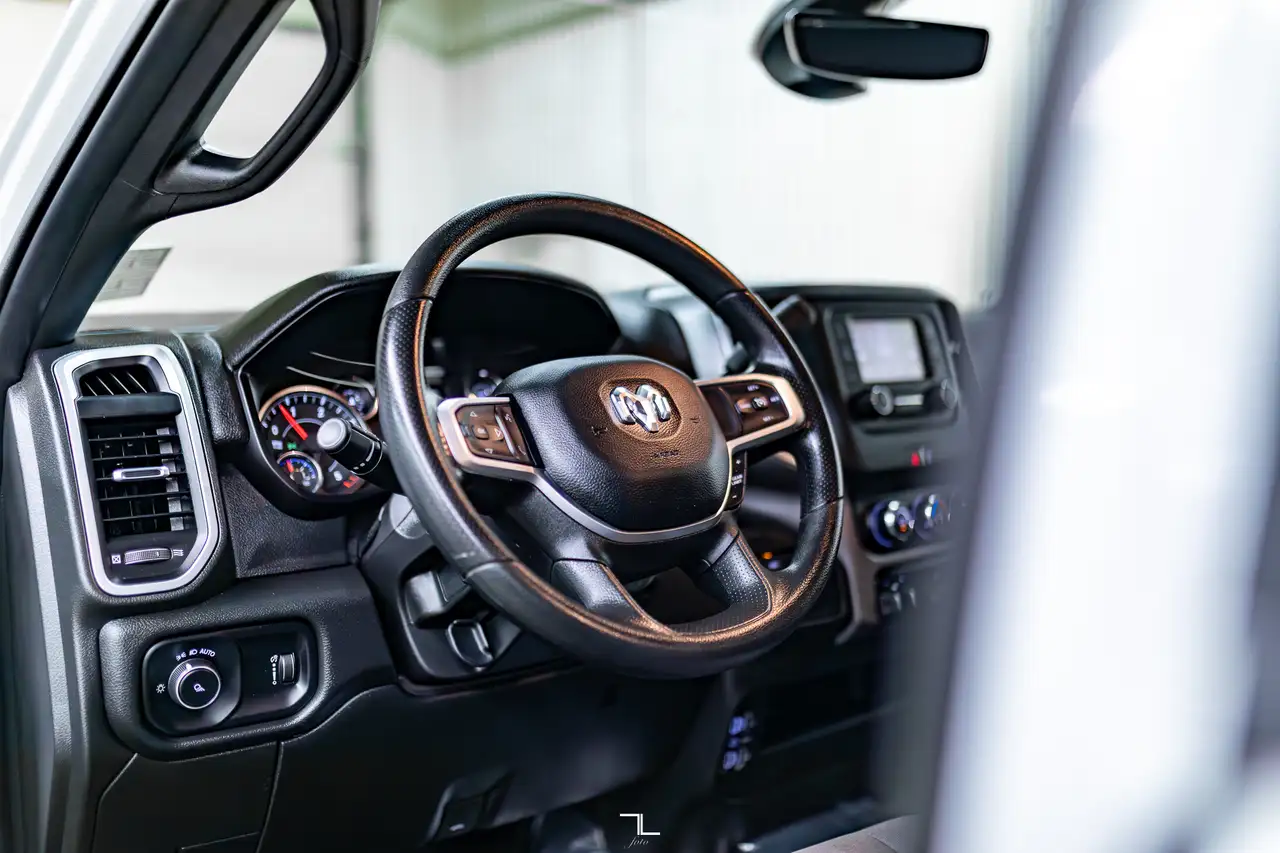 RAM 2500 снимка RAM 2500