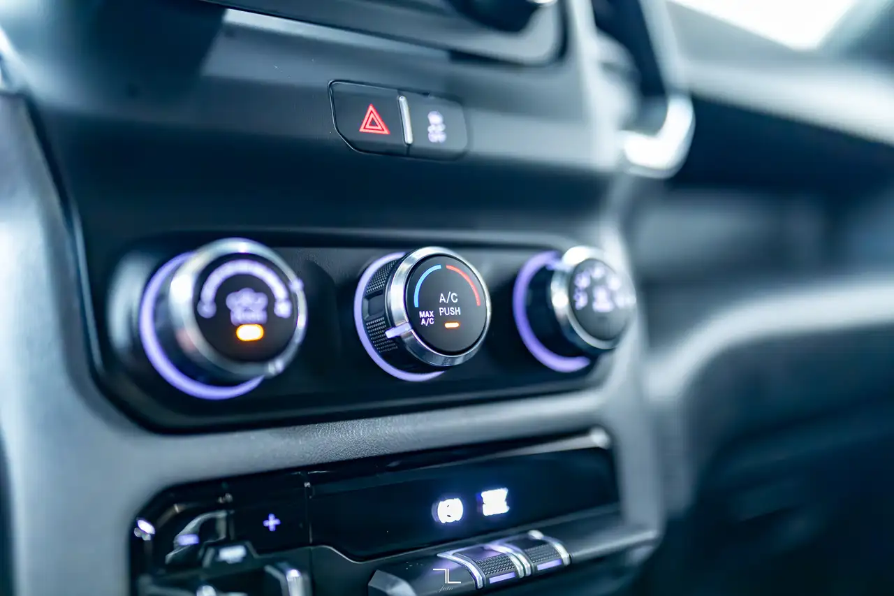 RAM 2500 снимка RAM 2500