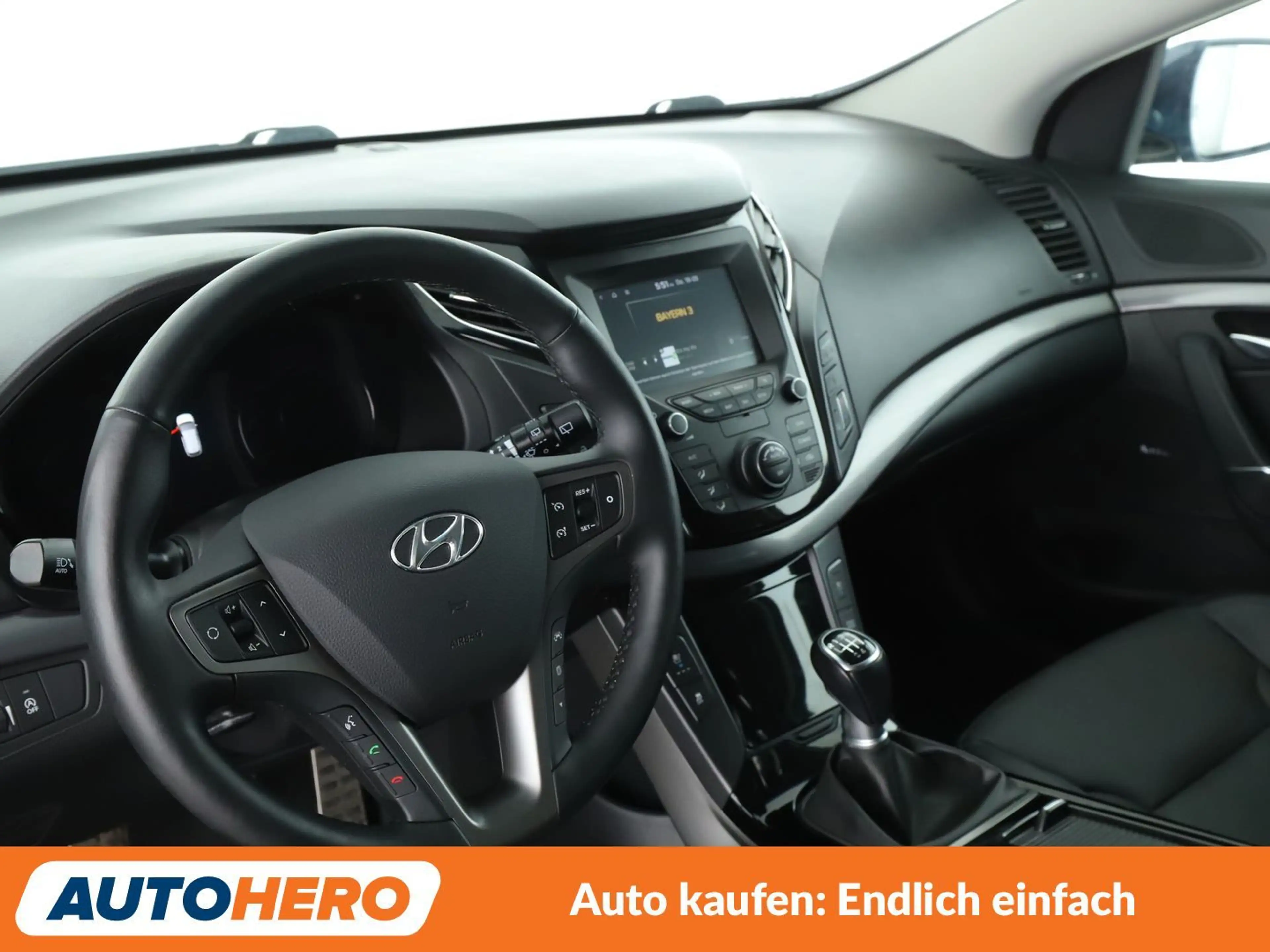 Hyundai i40 1.6 CRDi Space Plus*NAVI*XENON*CAM*SPUR*PDC*SHZ* — photo 11