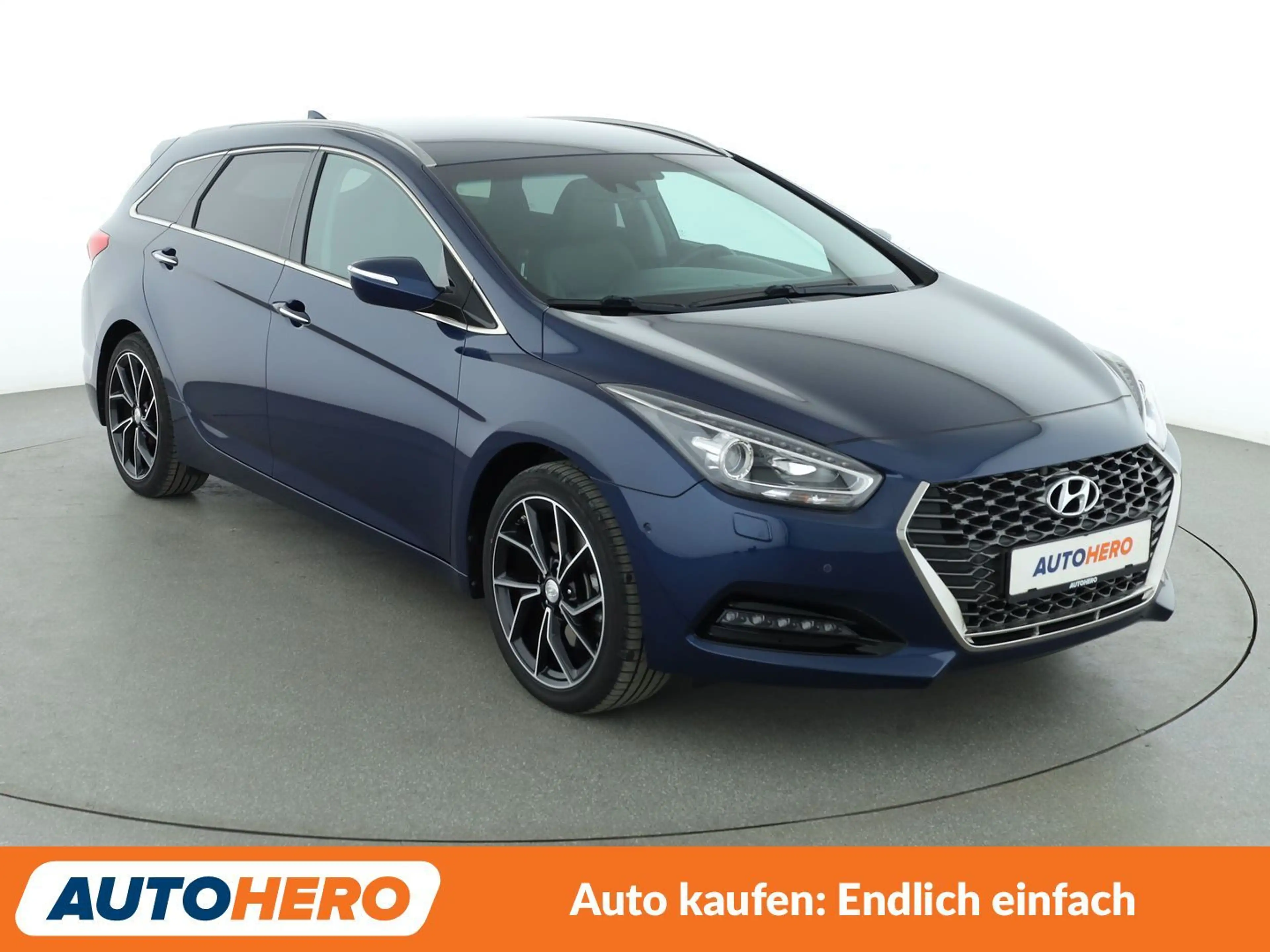 Hyundai i40 1.6 CRDi Space Plus*NAVI*XENON*CAM*SPUR*PDC*SHZ* — photo 8