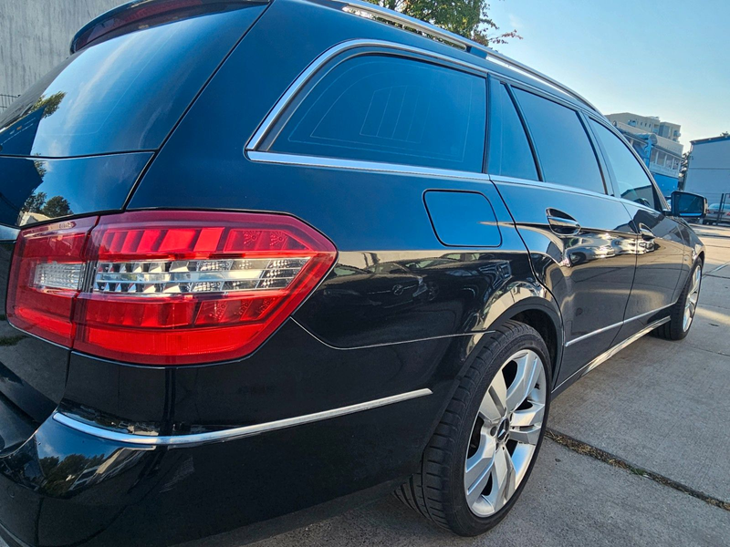 Mercedes-Benz E 200 CGI — photo 15