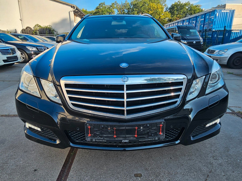 Mercedes-Benz E 200 CGI — photo 2