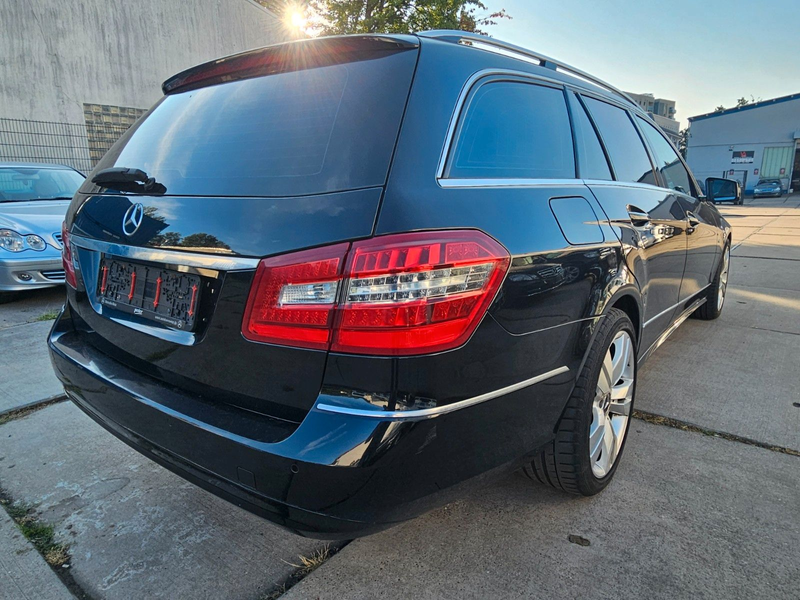 Mercedes-Benz E 200 CGI — photo 5
