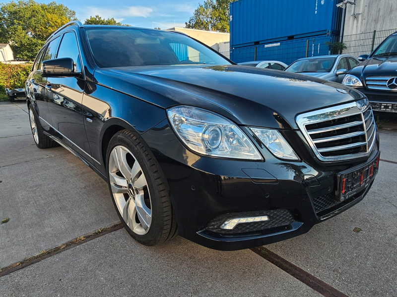 Mercedes-Benz E 200 CGI — photo 3