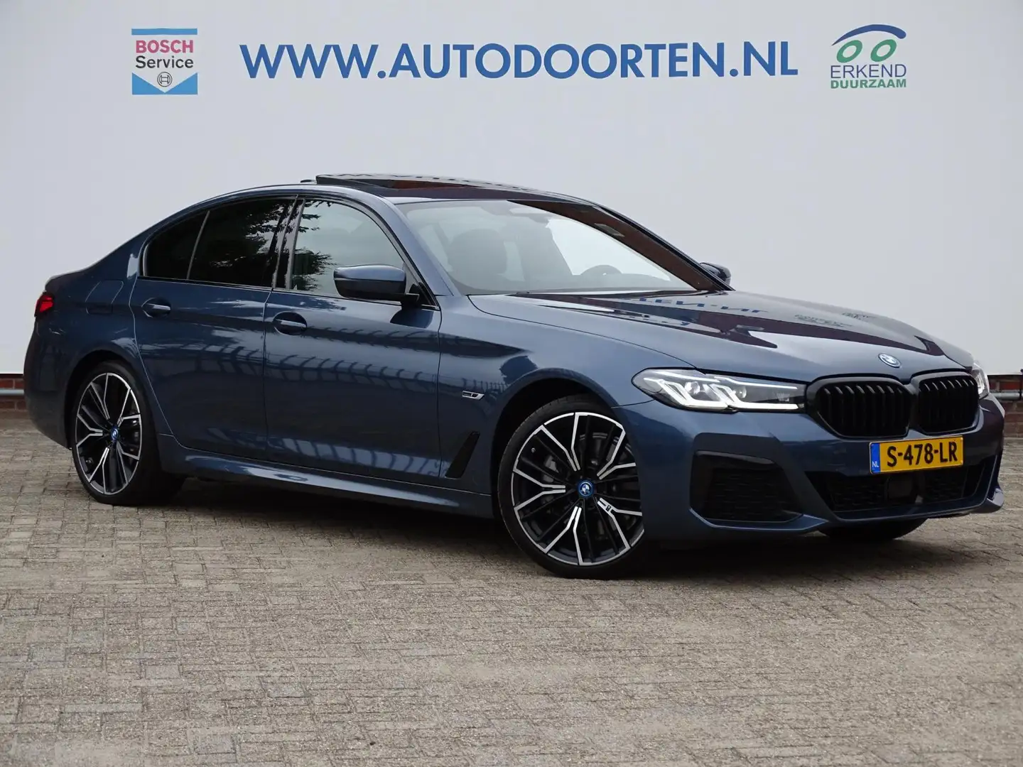 BMW 530 5-serie 530e Business Edition Plus|M-SPORT|H&K|ADA Blauw - 1