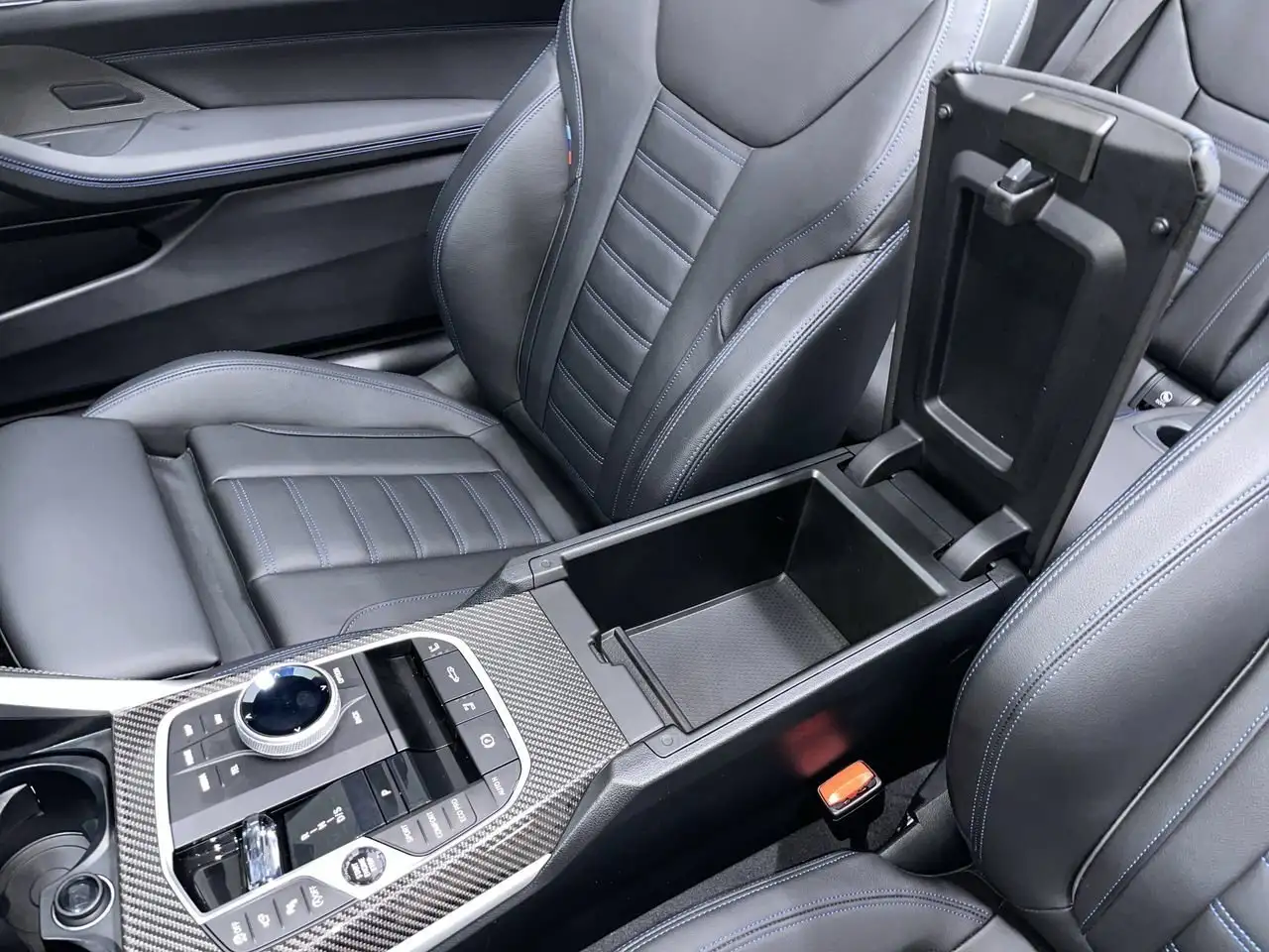 BMW 4 Series снимка BMW 4 Series
