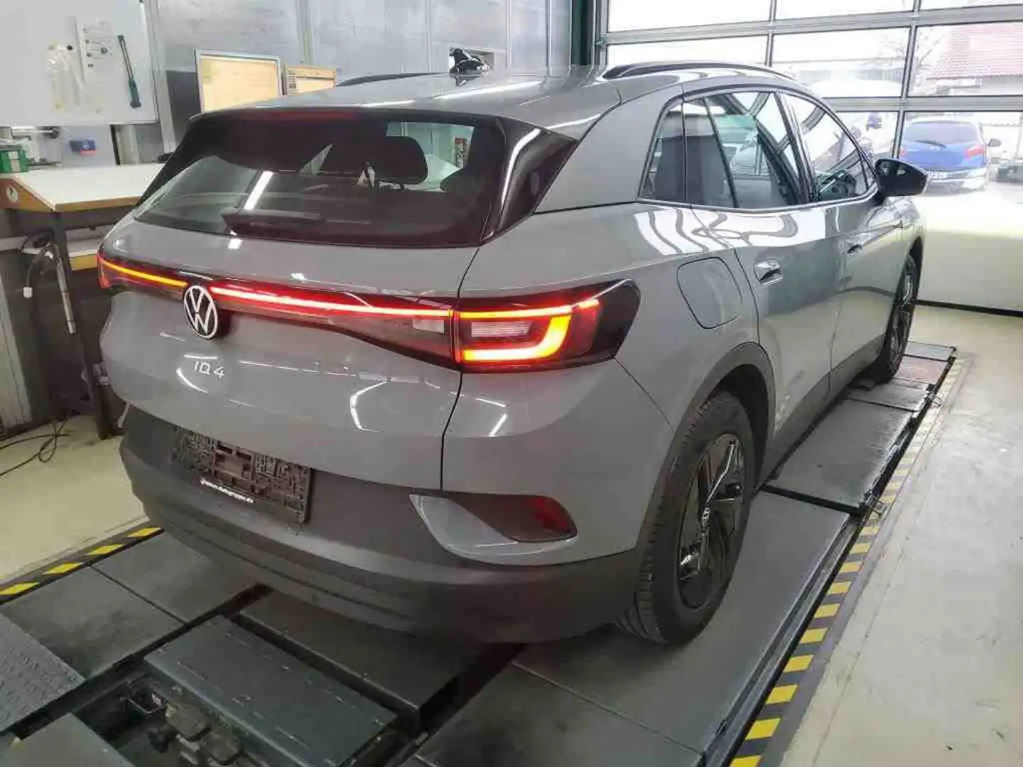 Volkswagen ID.4 Pure Performance Navi*ACC*PDC*LED Grau - 2