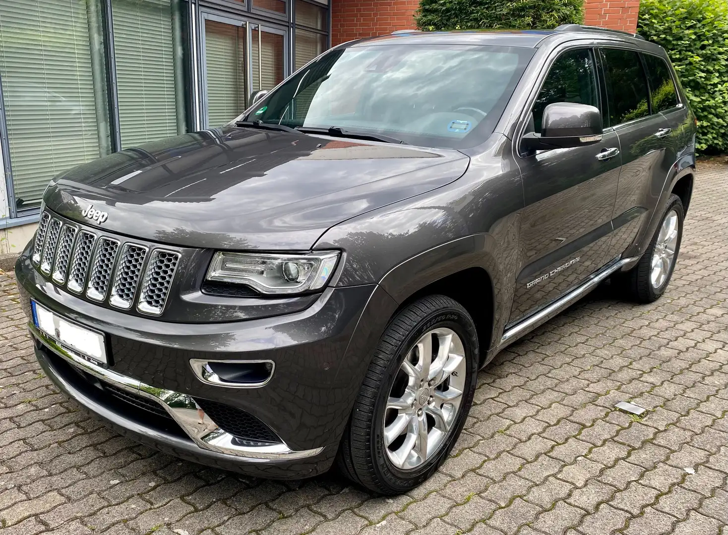 Jeep Grand Cherokee Grand Cherokee 3.0I Multijet Summit Grau - 1
