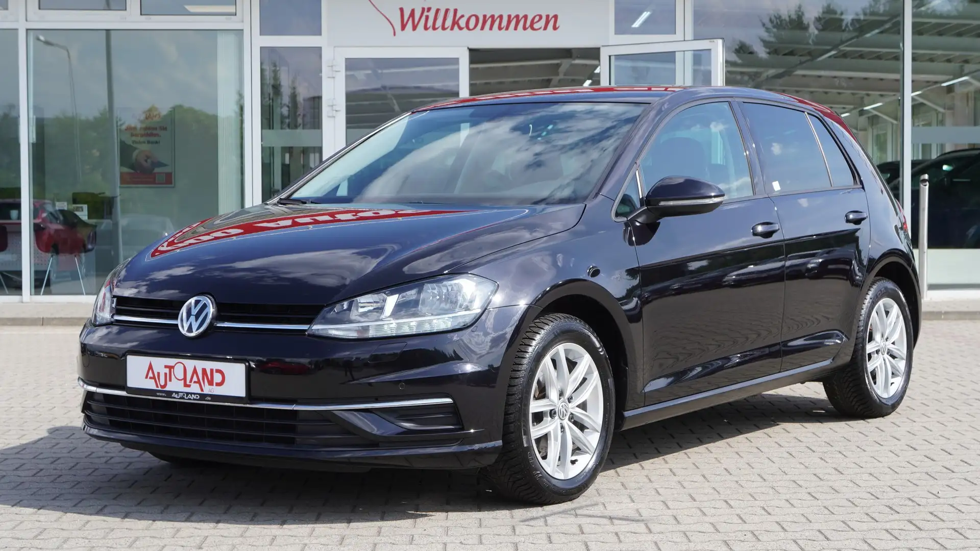 Volkswagen Golf VII 1.0 Comfortline PDC AHK Standheizung Negro - 2