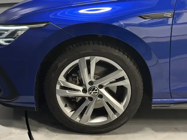 Volkswagen Golf view 9
