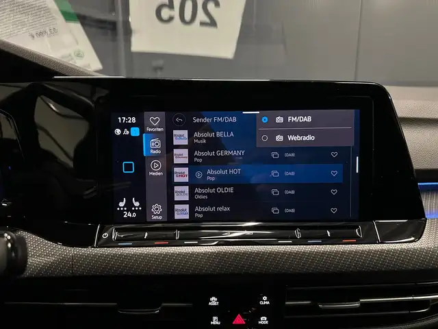 Volkswagen Golf view 25