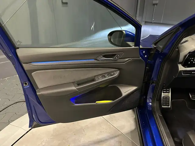 Volkswagen Golf view 13