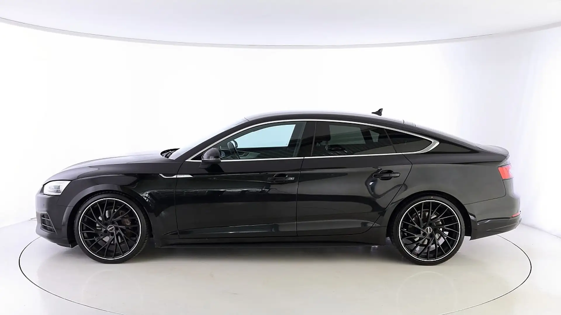 Audi A5 SB 2,0 TDI Schwarz - 2
