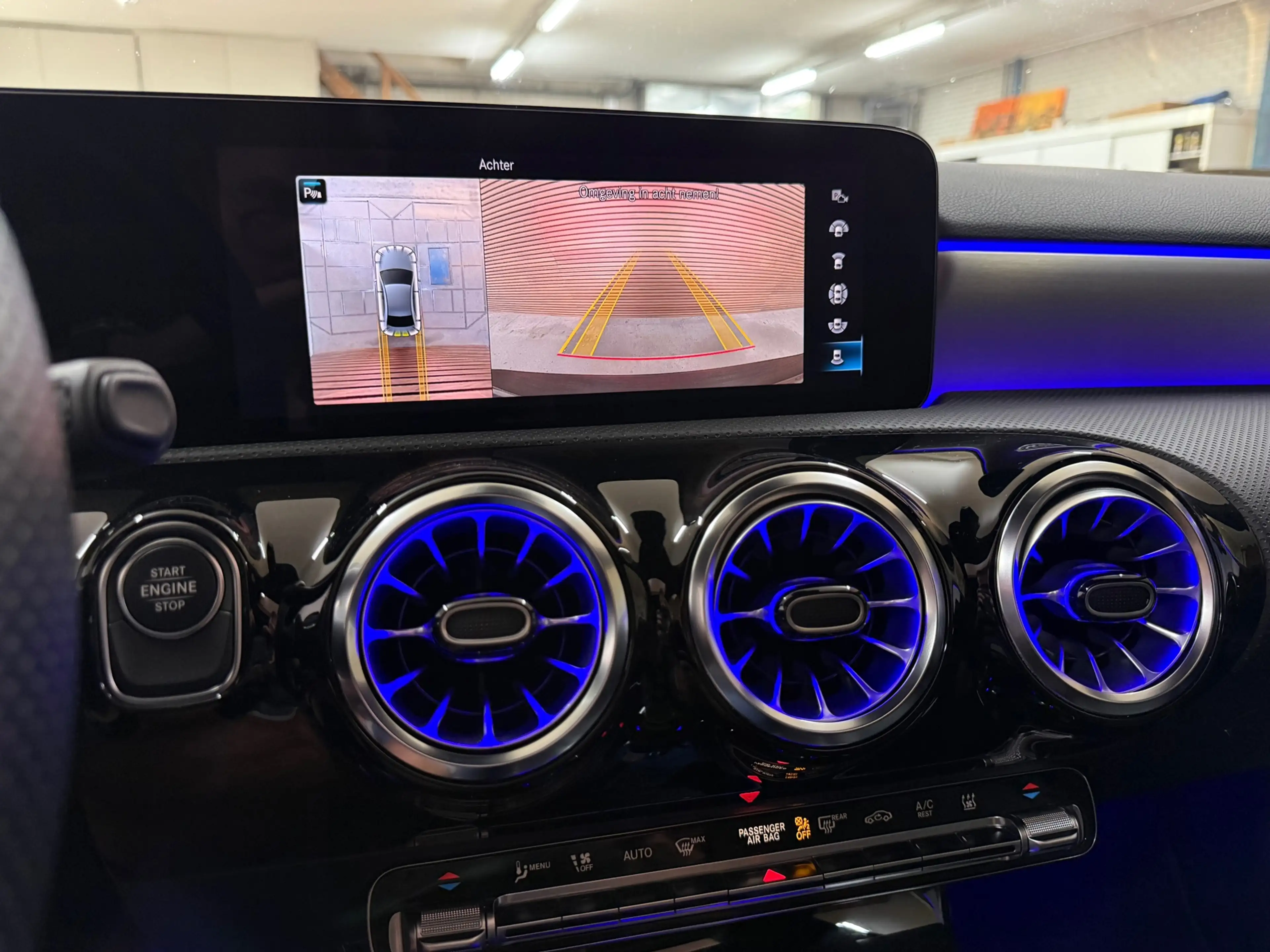 Mercedes-Benz A 250 e AMG Line | Stoelverwarming | Alcantara | Panoram — photo 10