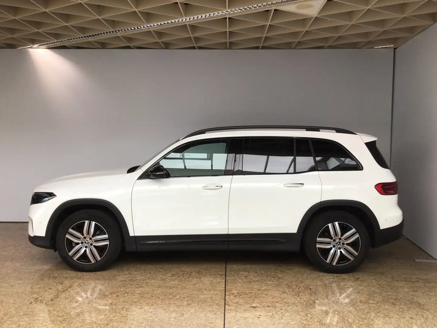 Mercedes-Benz EQB 300 EQB 300 4M Electric Art Advanced Plus /Night/AHK Weiß - 2