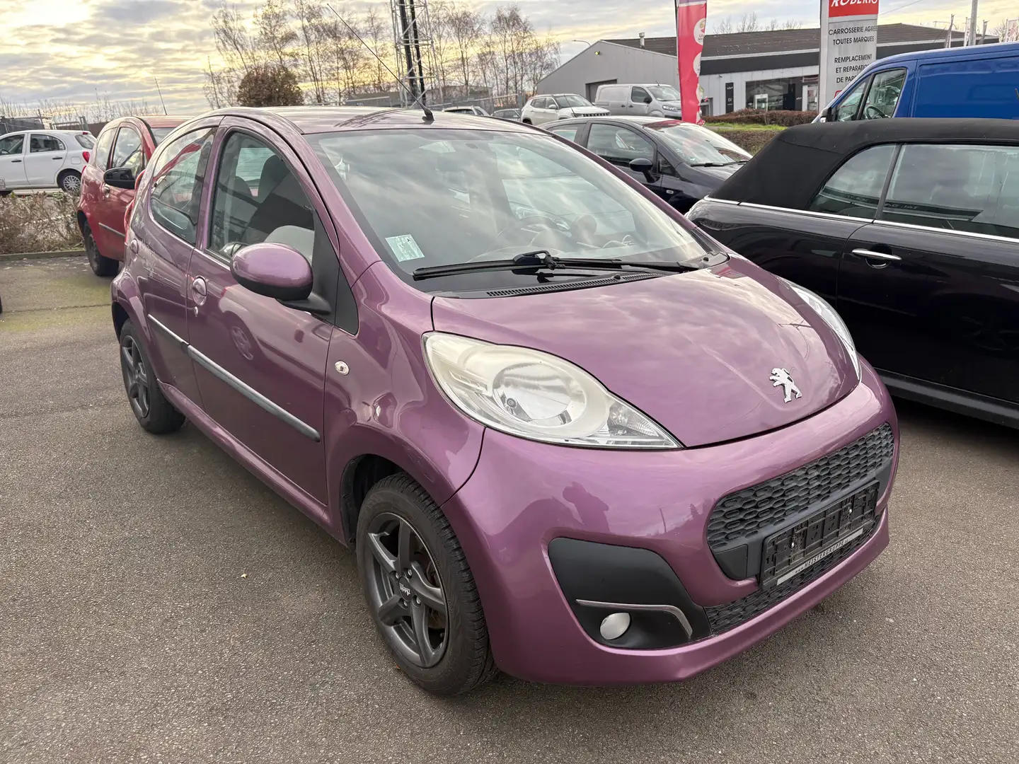 Peugeot 107 107 1.0i Active 2Tronic Paars - 1