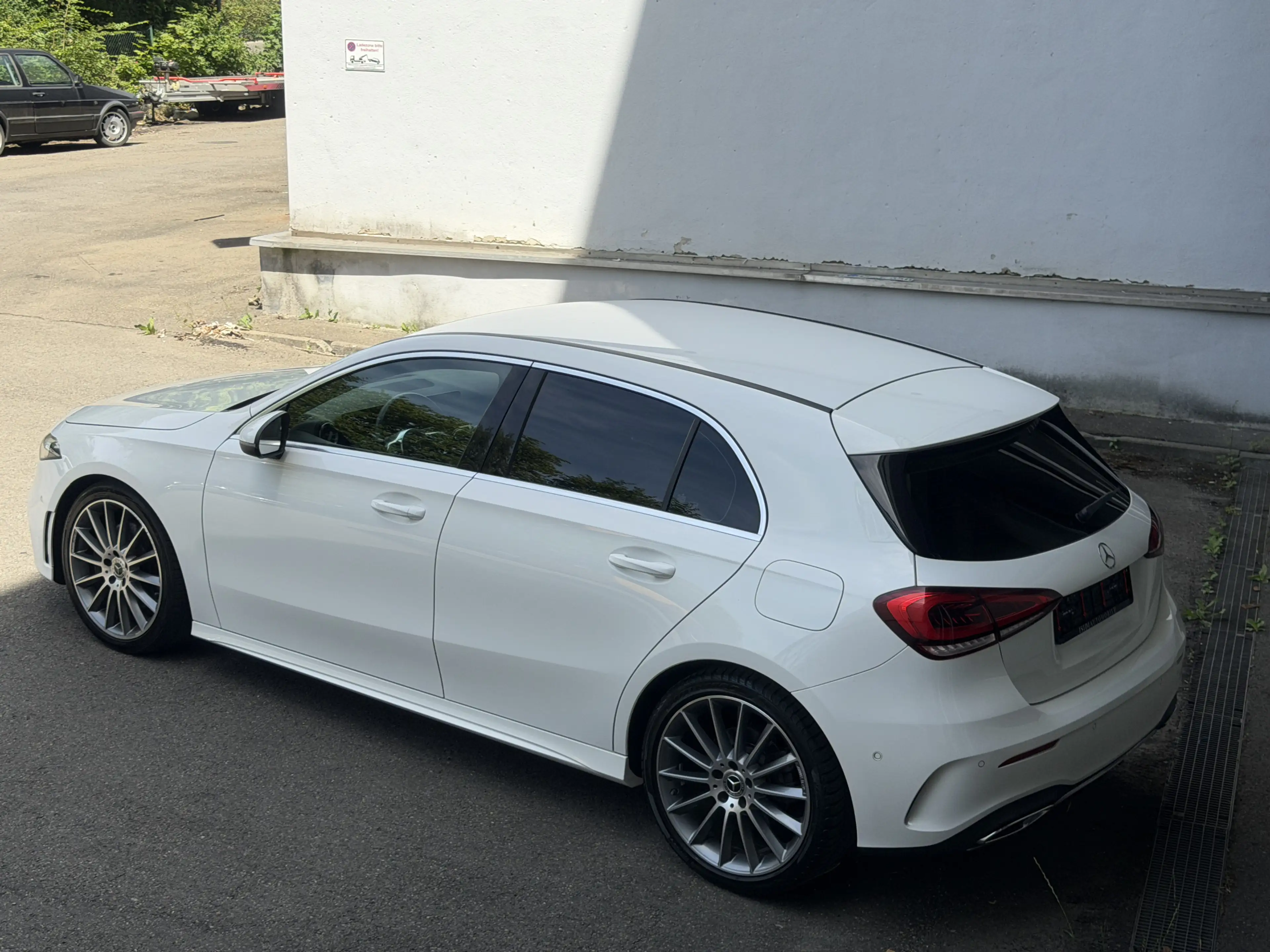 Mercedes-Benz A 250 AMG LED MBUX Ambiente Rü-Kamera 19 — photo 4