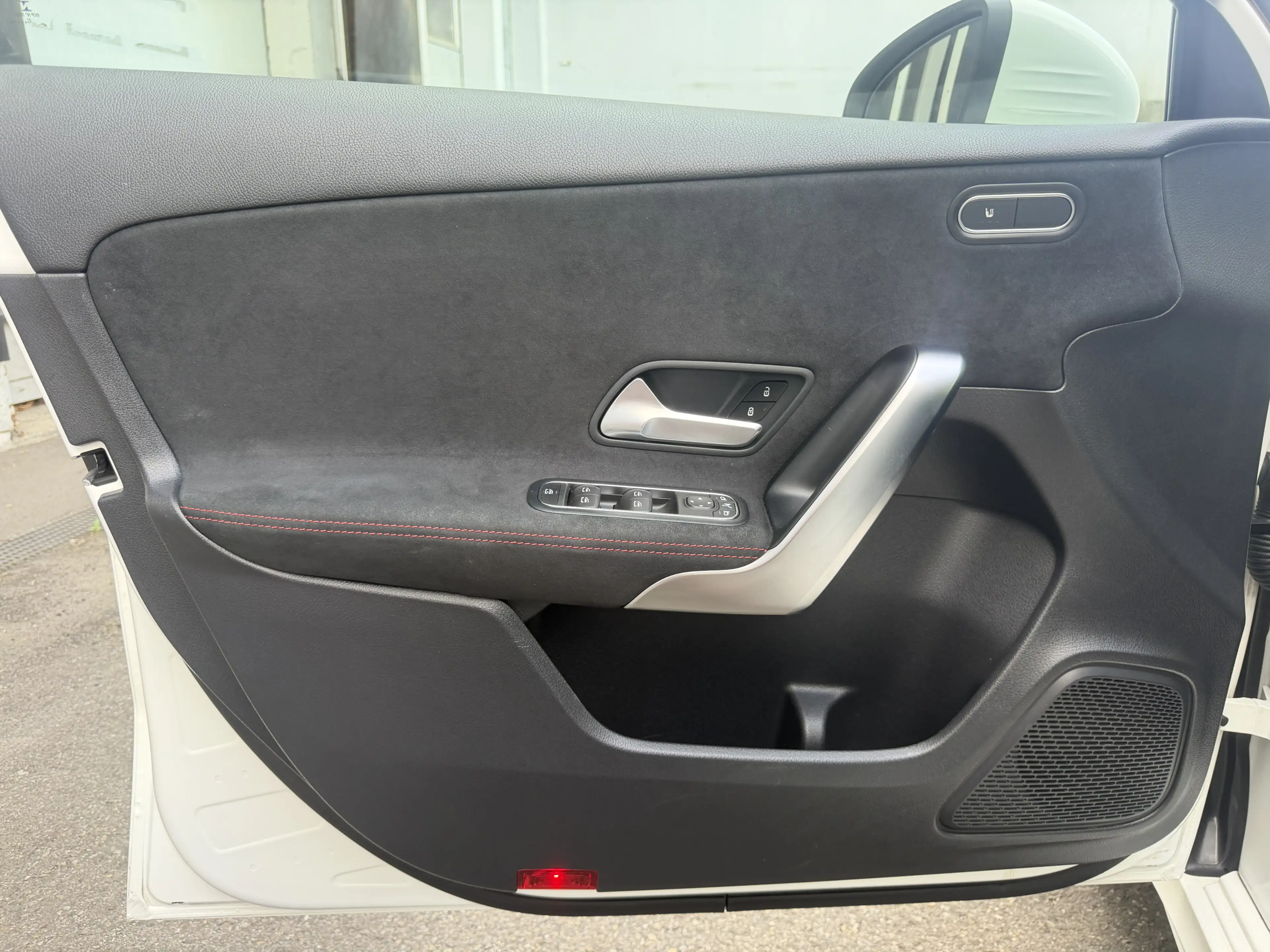 Mercedes-Benz A 250 AMG LED MBUX Ambiente Rü-Kamera 19 — photo 11