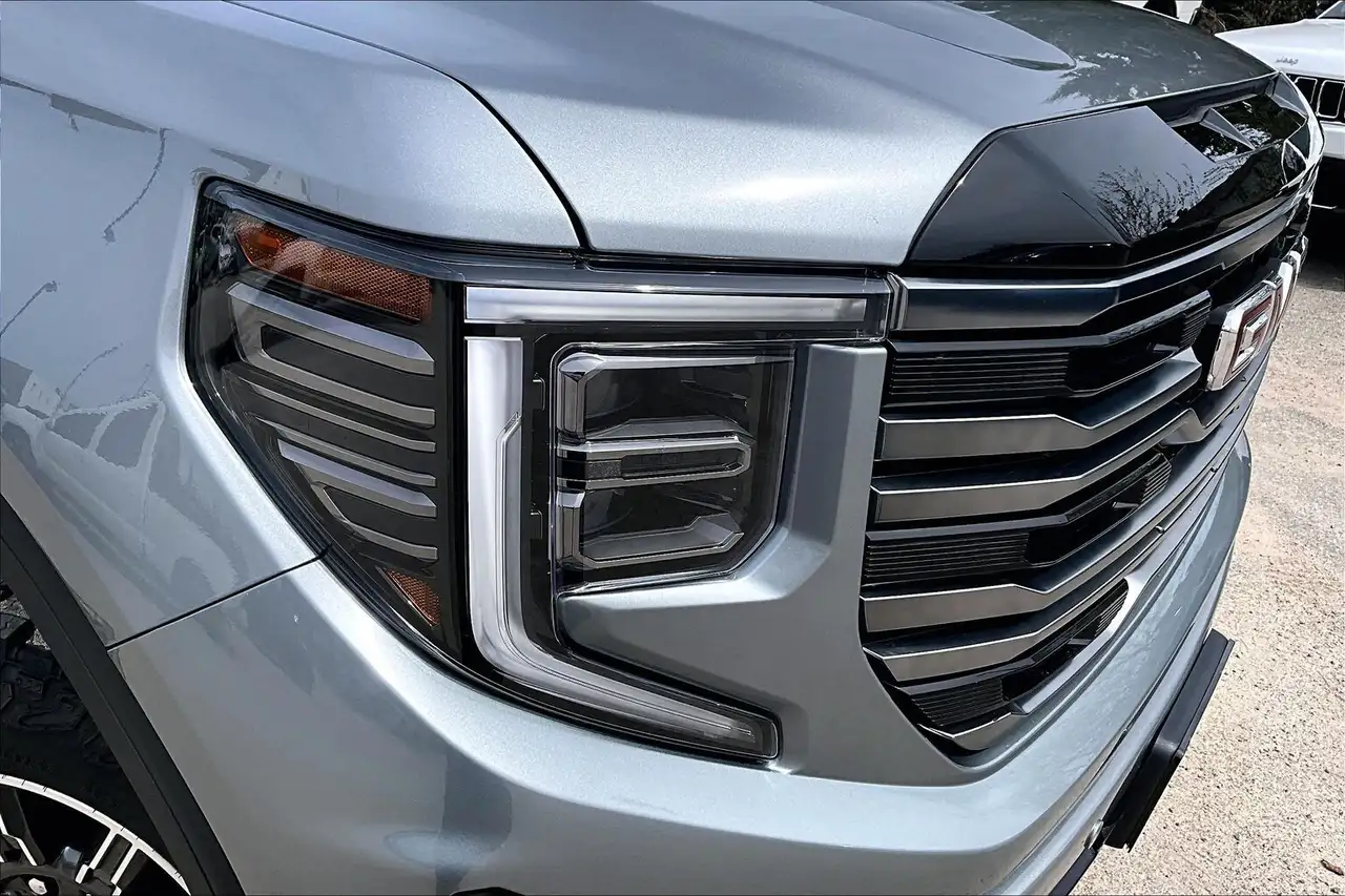 GMC Sierra 1500 снимка GMC Sierra 1500