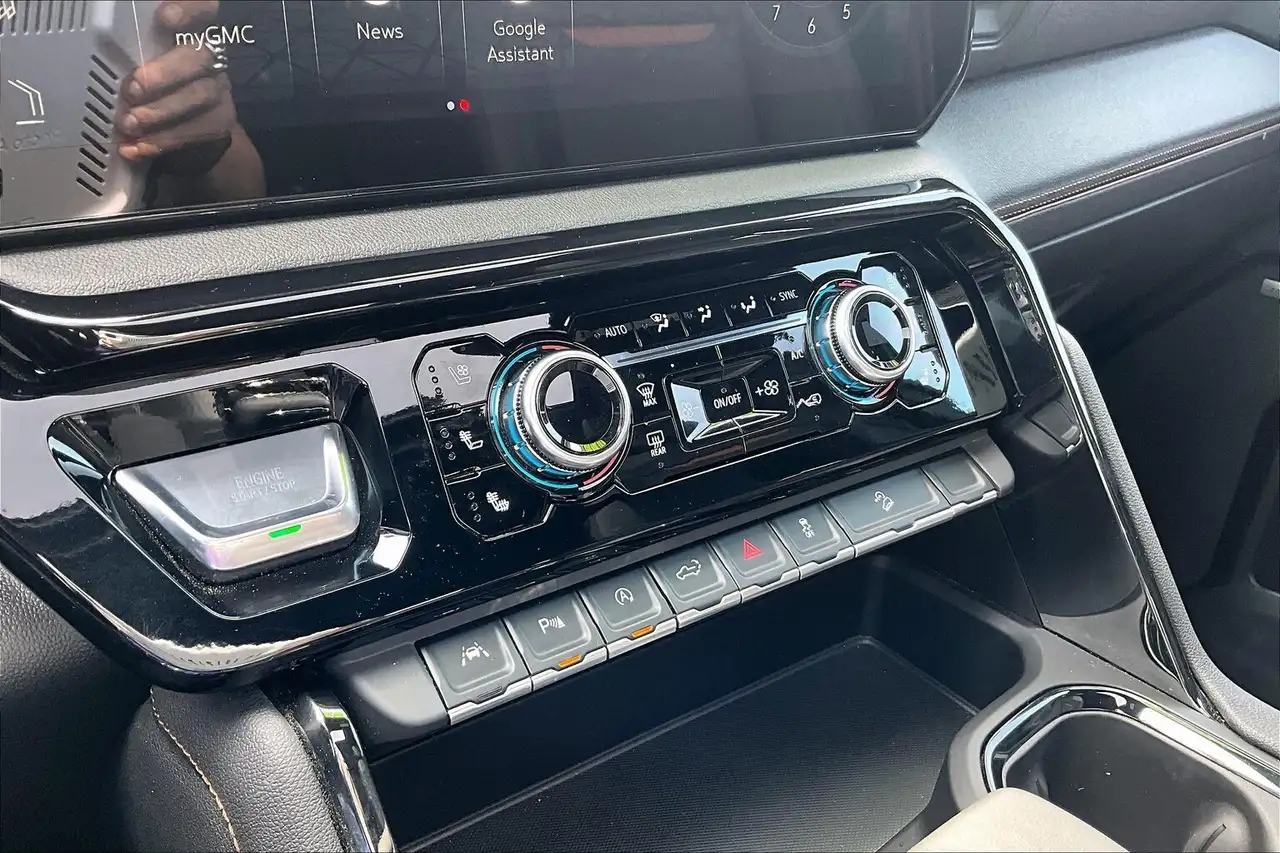 GMC Sierra 1500 снимка GMC Sierra 1500