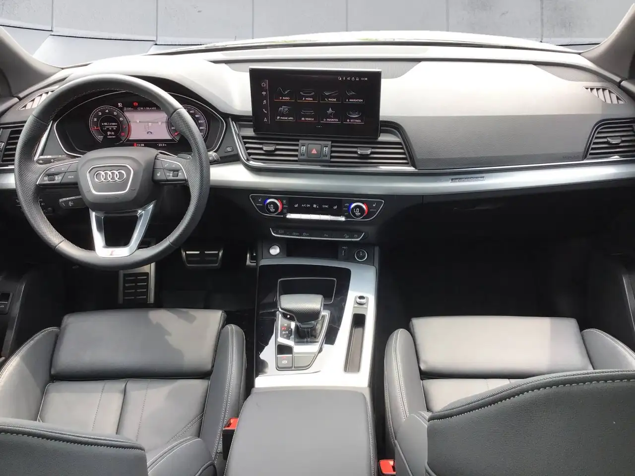 Audi Q5 снимка Audi Q5
