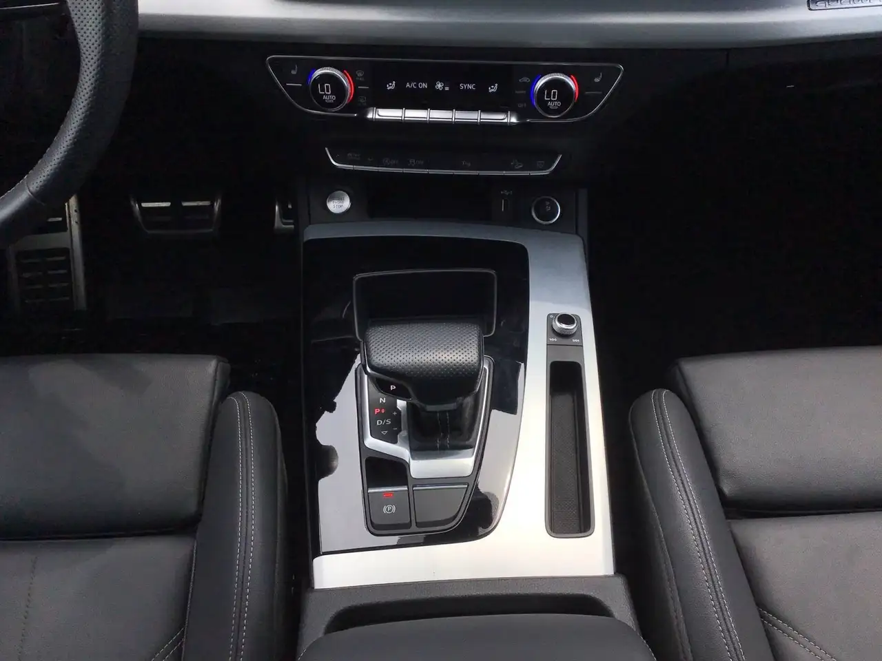 Audi Q5 снимка Audi Q5