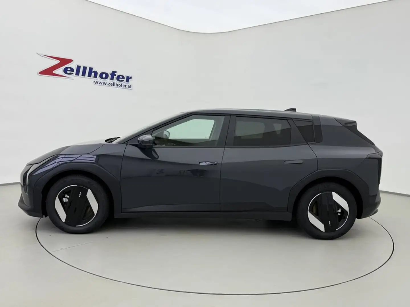 Kia EV4 HB FWD 81,4kWh Earth Plus Grau - 2