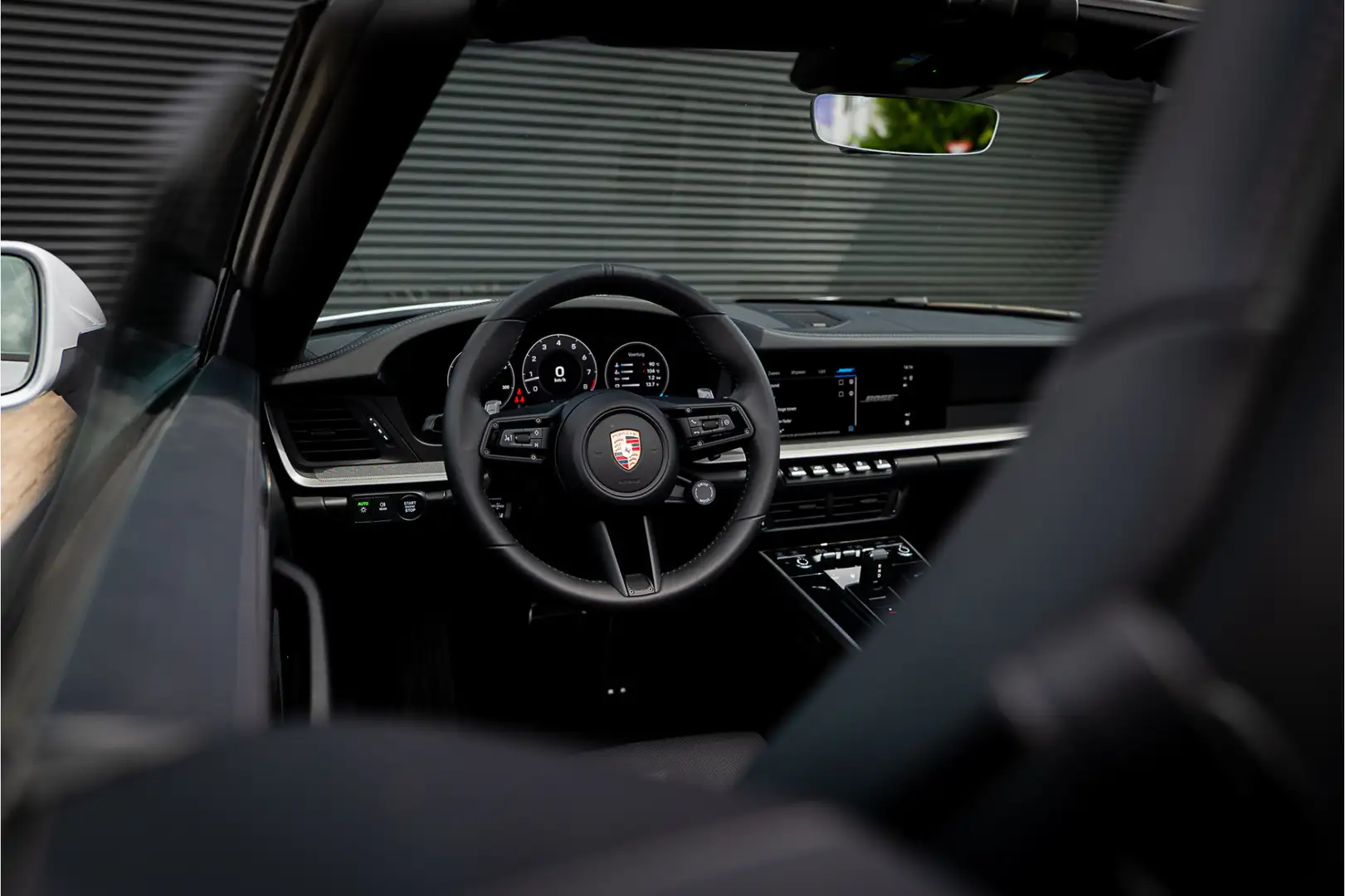 Porsche 992 Cabrio 3.0 Carrera S Gris - 2