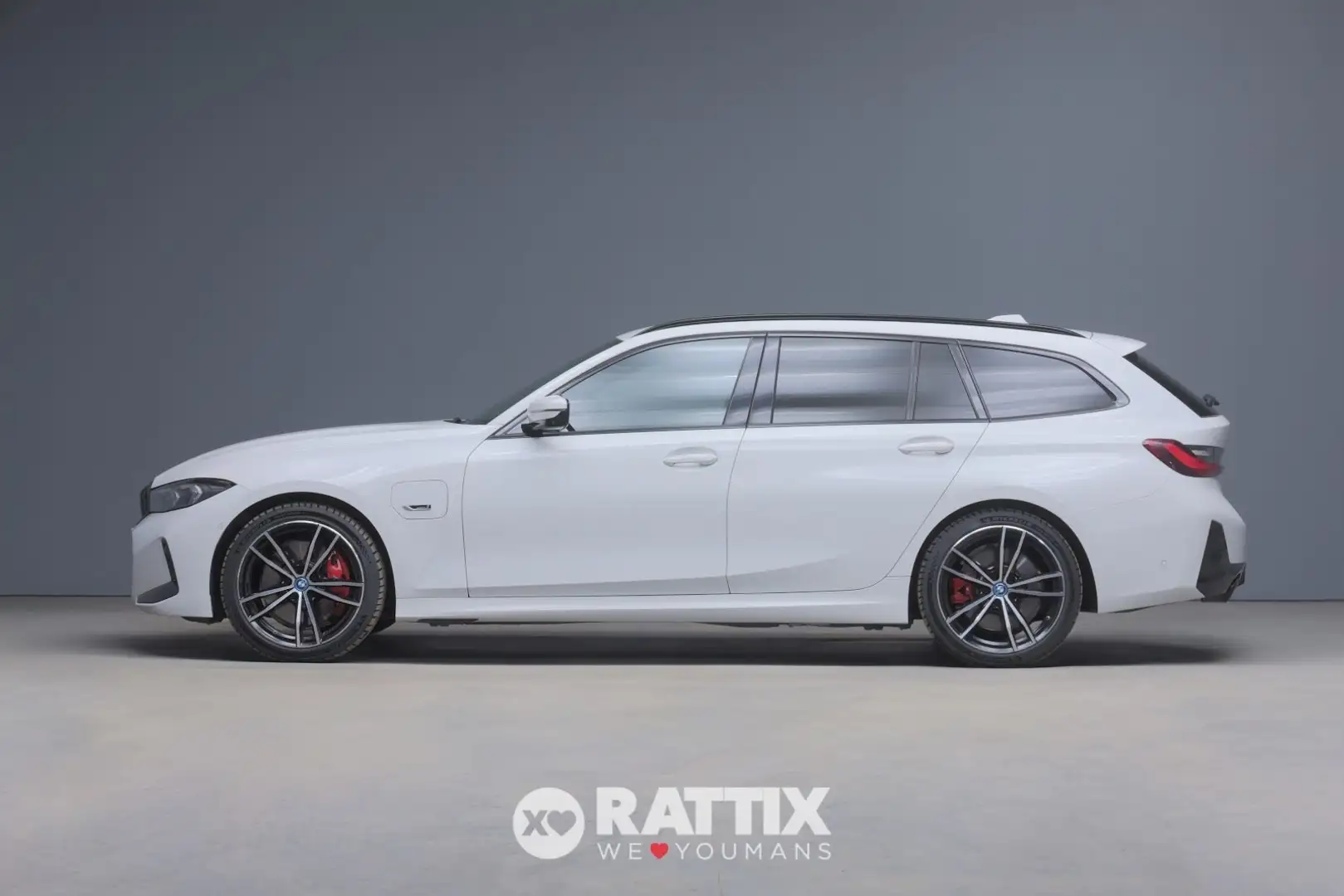 BMW 320 e Touring 2.0 PHEV M Sport Auto Bianco - 2