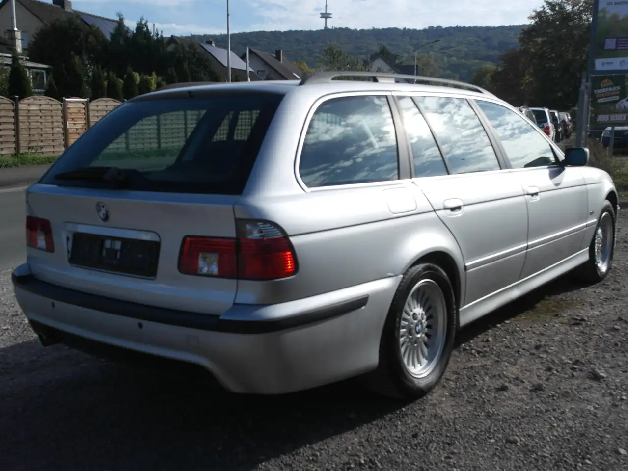 BMW 520 5er Touring 520i Gepflegt Auto Tüv Au 12/2027, foto 6