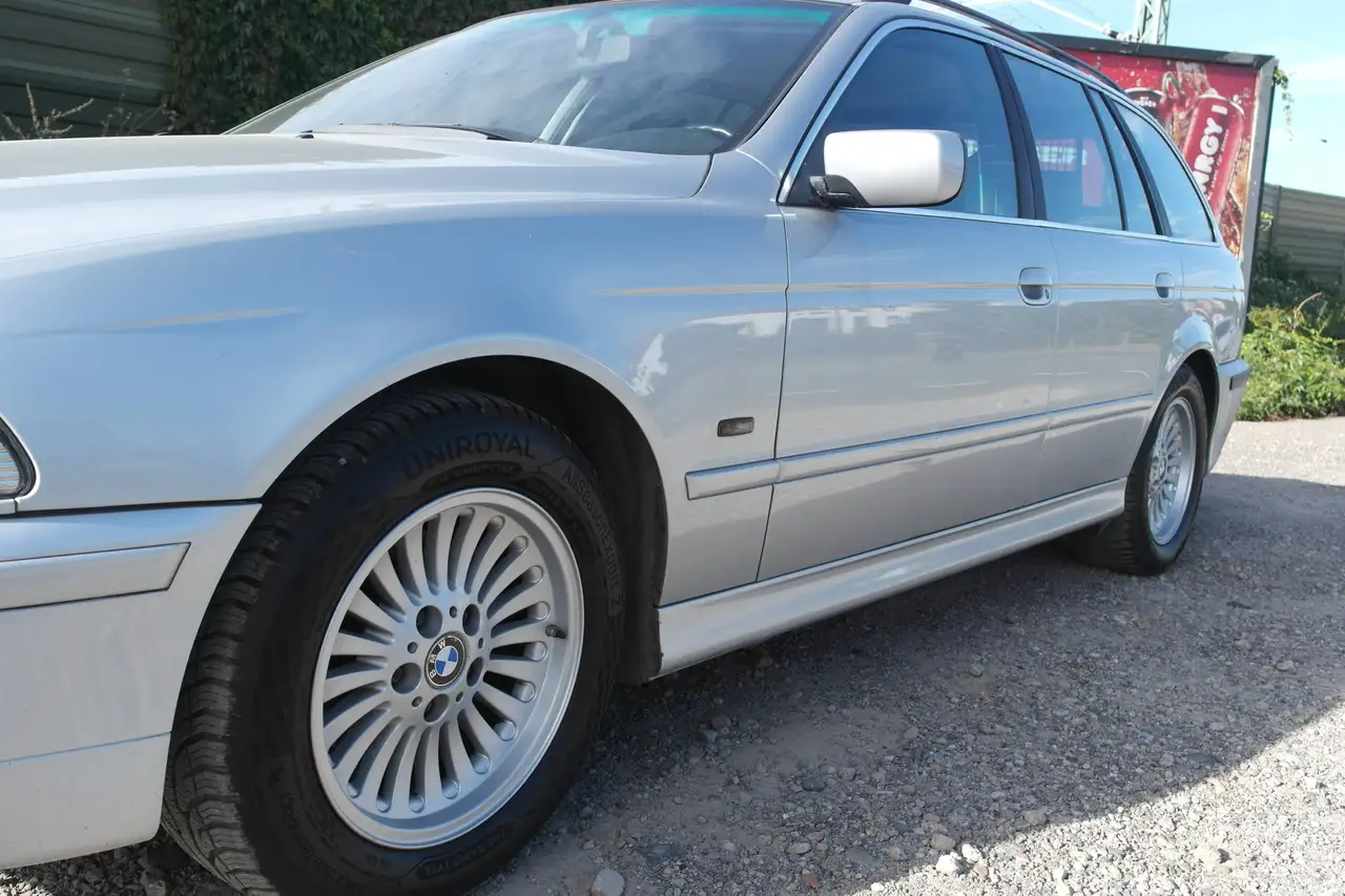 BMW 520 5er Touring 520i Gepflegt Auto Tüv Au 12/2027, foto 8