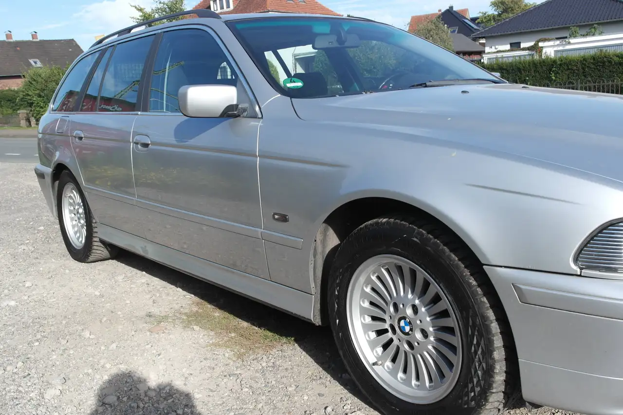 BMW 520 5er Touring 520i Gepflegt Auto Tüv Au 12/2027, foto 7
