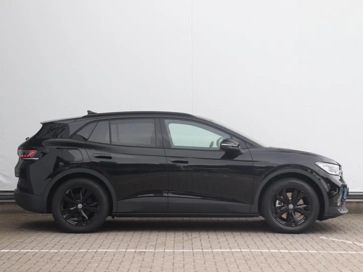 Volkswagen ID.4 Pro Limited Edition Plus 77 kWh | Elektrische stoe Zwart - 2