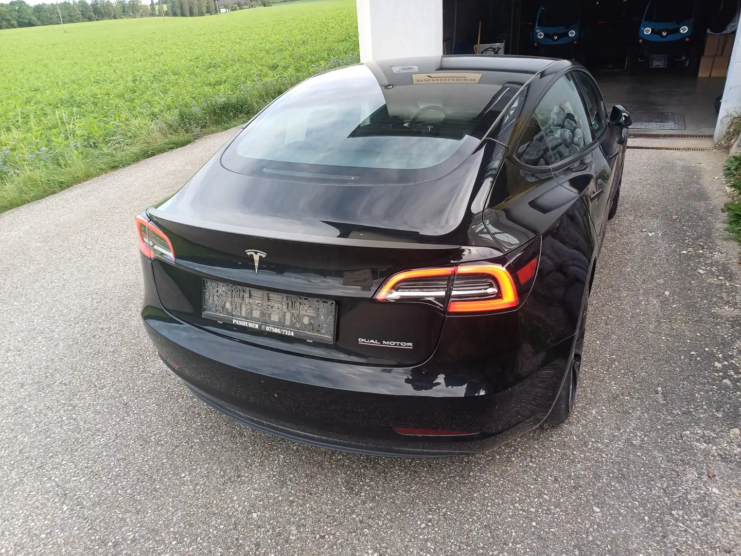 Tesla Model 3 Model 3 Performance AWD Schwarz - 2