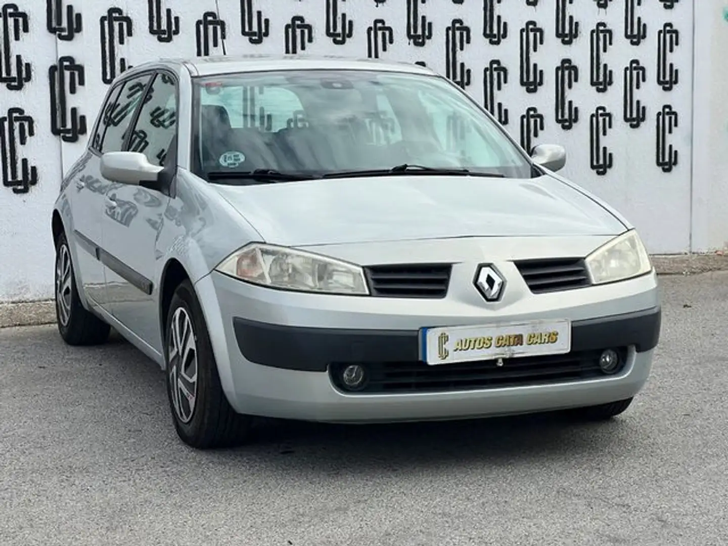 Renault Megane 1.4 Confort Dynamique Grey - 1