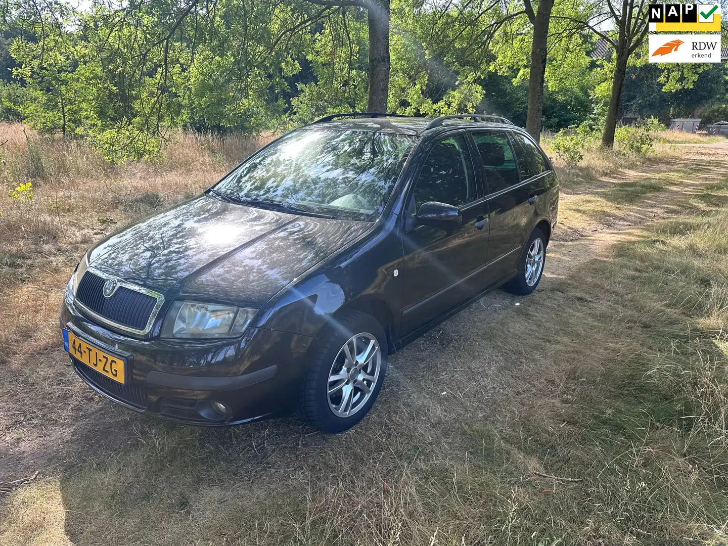 Skoda Fabia Combi 1.4 TDI Equipe plus apk t/m 07-06-2025 Noir - 1