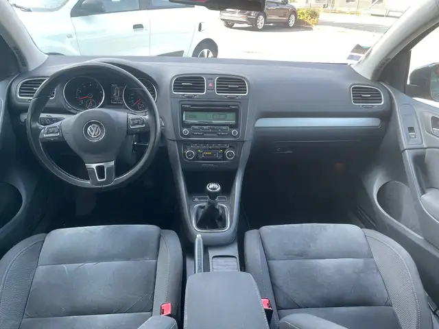 Volkswagen Golf view 11