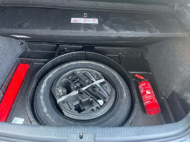 Volkswagen Golf view 20