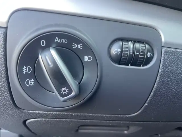 Volkswagen Golf view 15