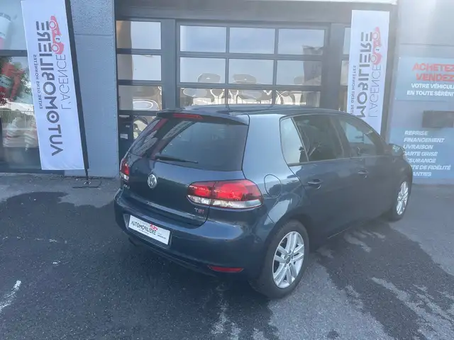 Volkswagen Golf view 8