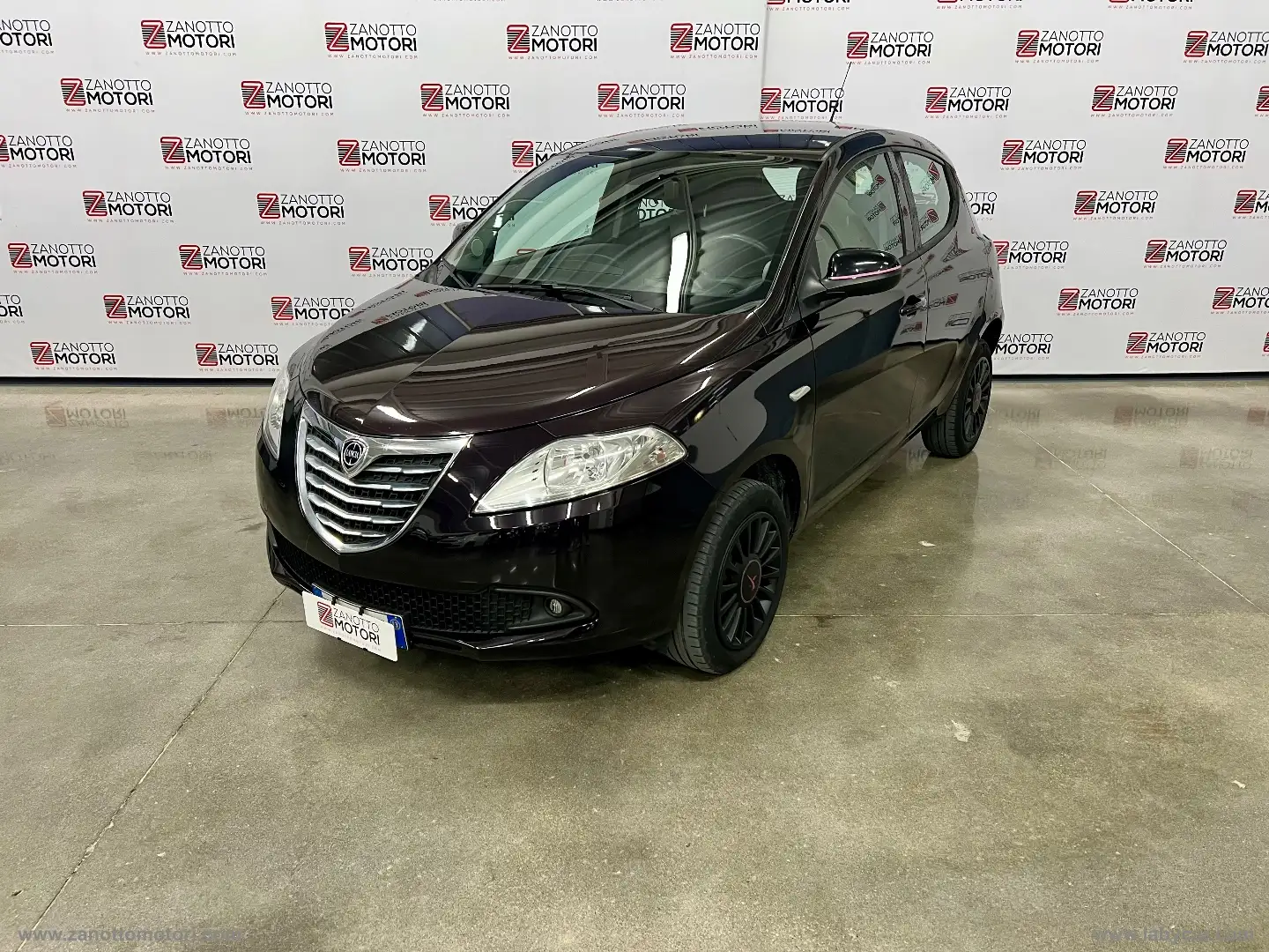 Lancia Ypsilon 0.9 T.Air 85CV 5p. Met.Ec. Gold COLORAZIONE UNICA Lilla - 1
