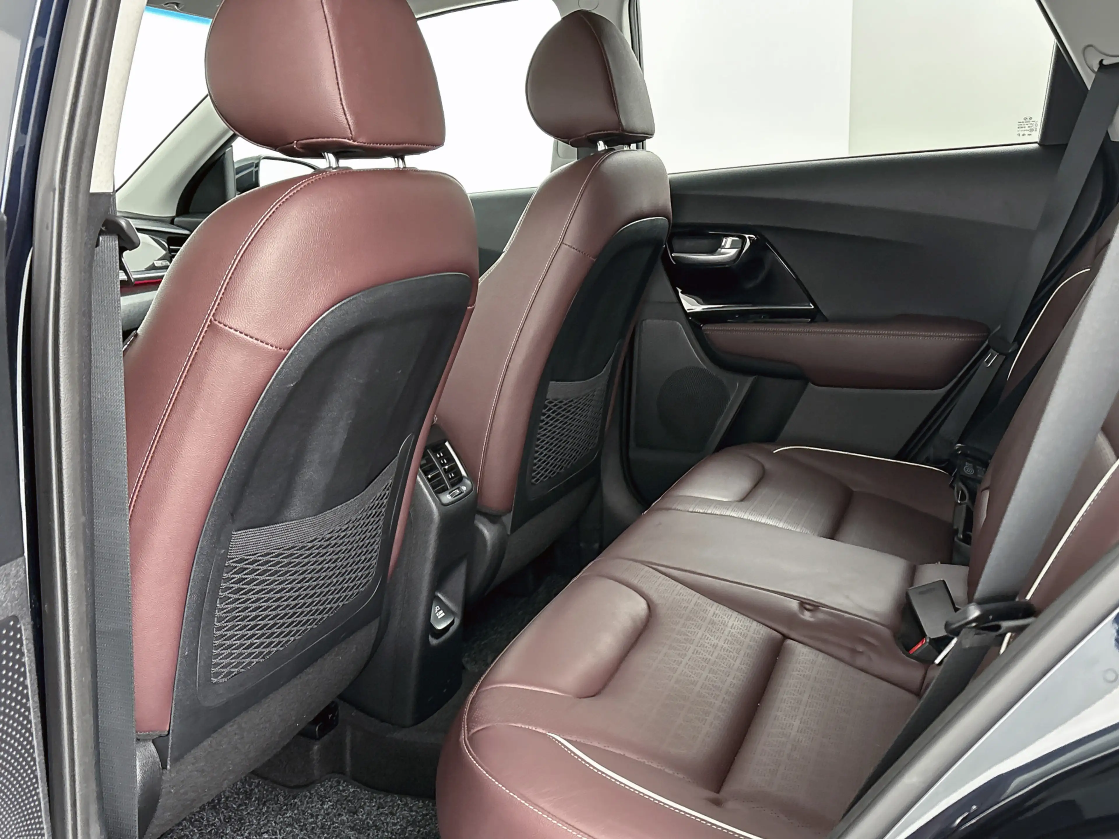 Kia Niro - 1.6 GDi Hybrid ExecutiveLine // DEALERONDERHOUDE — photo 4